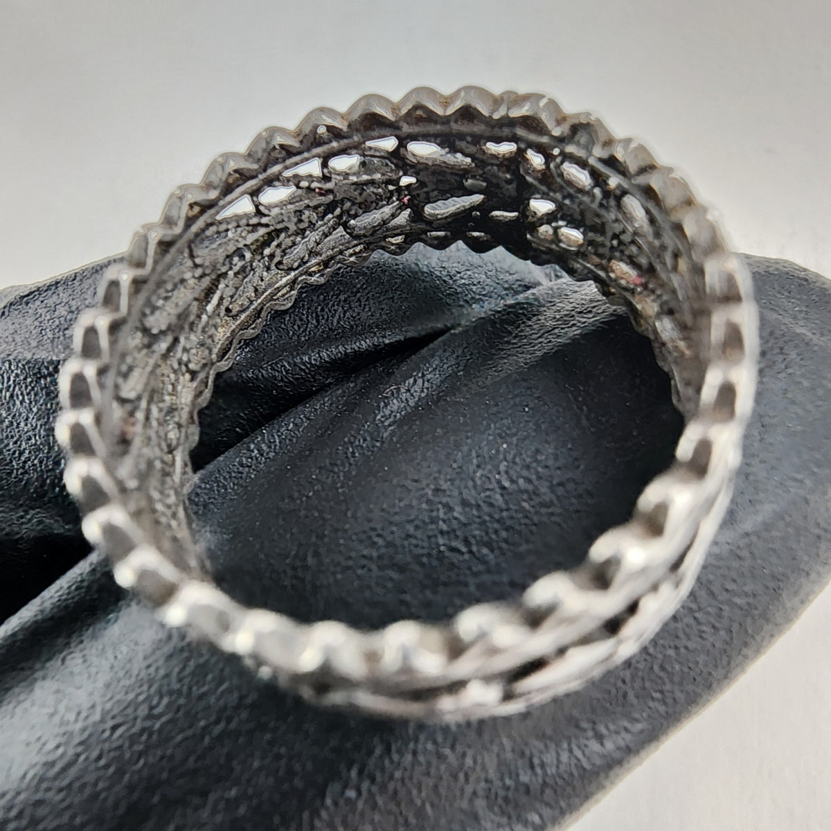 Vintage Floral Filigree Ring Size 8 3/4 in Sterling Silver 925