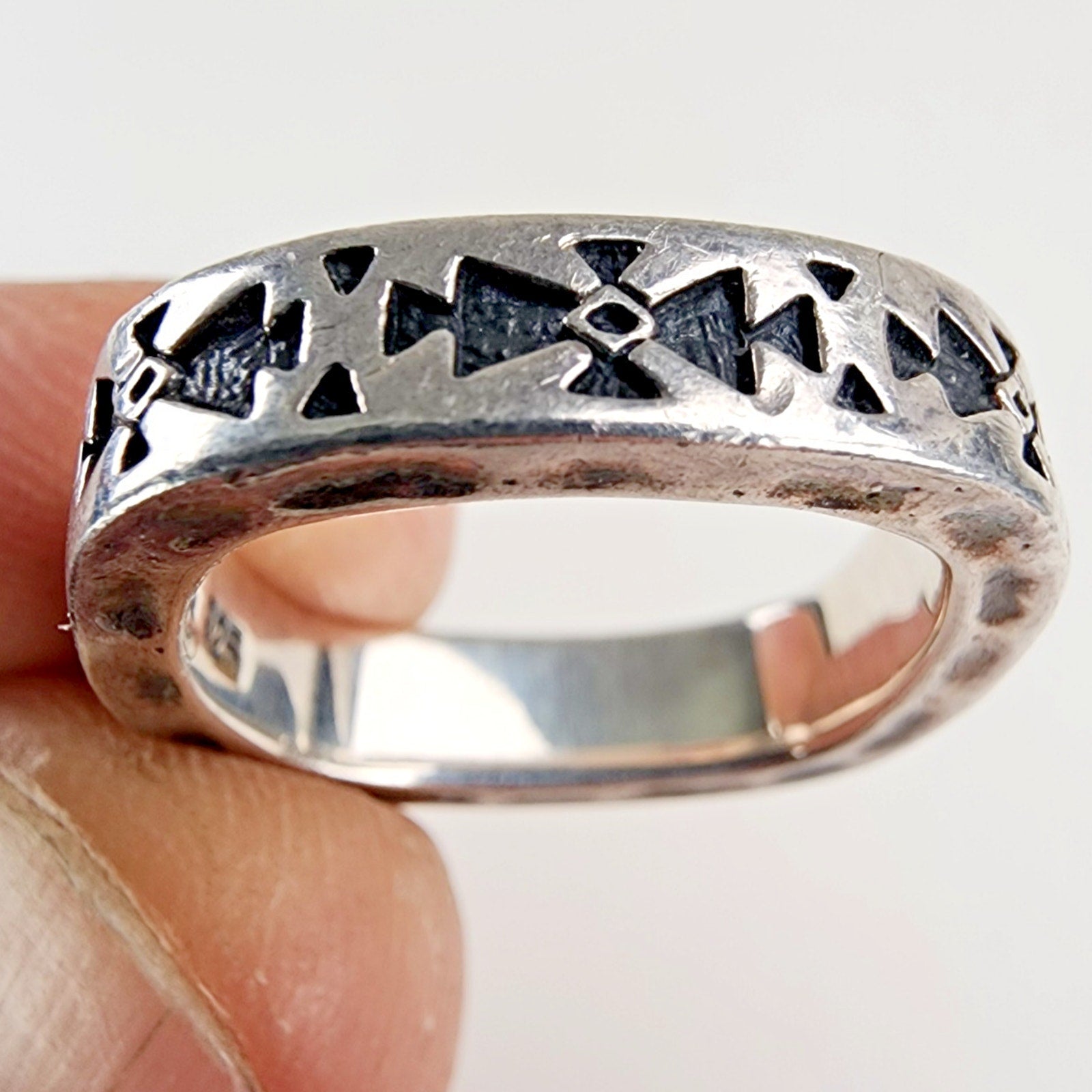 Clocks and Colors Retired Square Patterned Ring Size 7 1/2 Sterling Silver 925