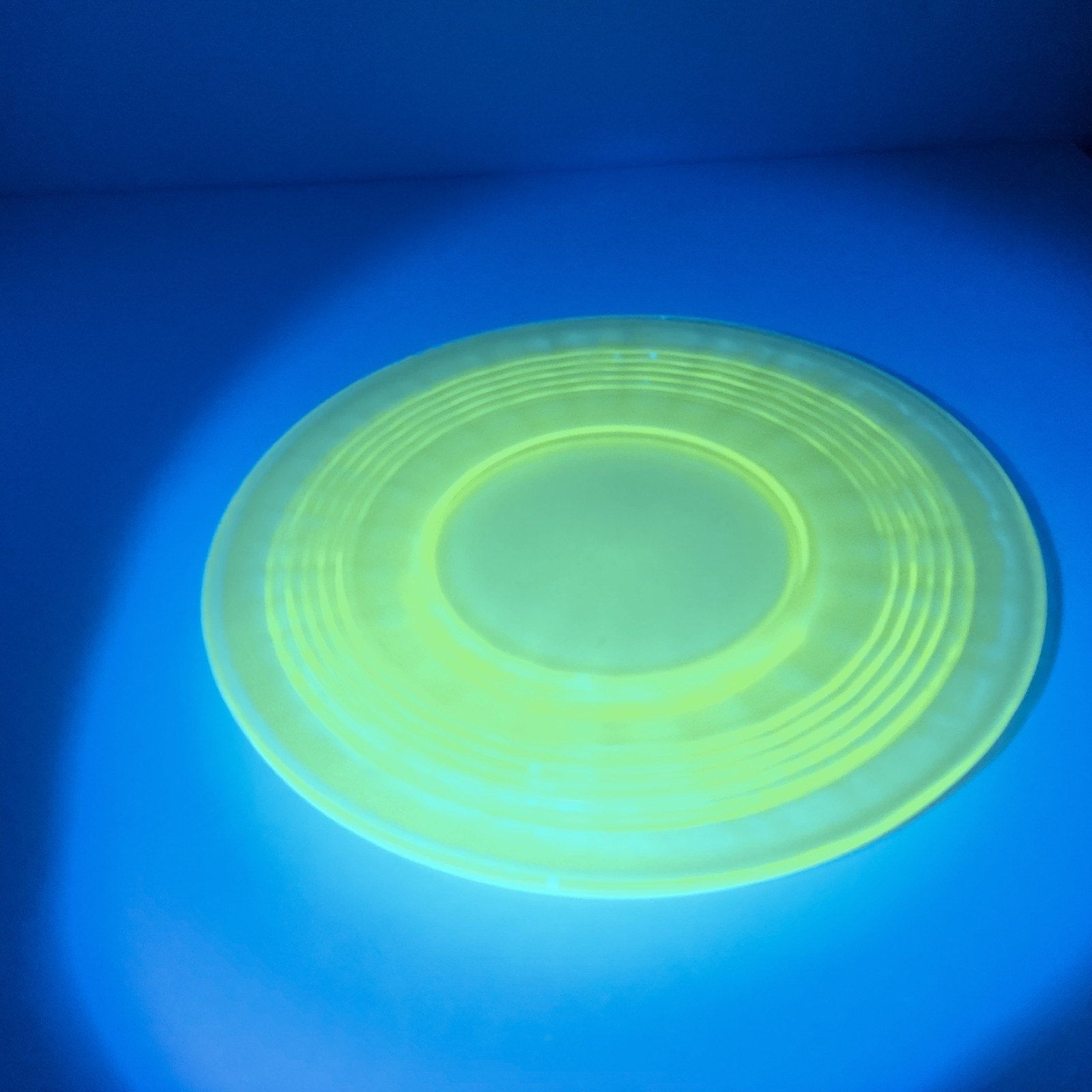 8" Anchor Hocking Block Optic Pattern UV Glow Glass Plate Set of 2 Vintage