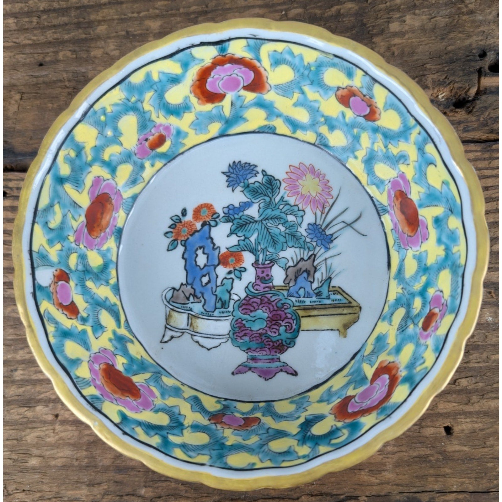 19th C. Qing Chinese Porcelain Famille Rose Pedestal Bowl 5 1/2"