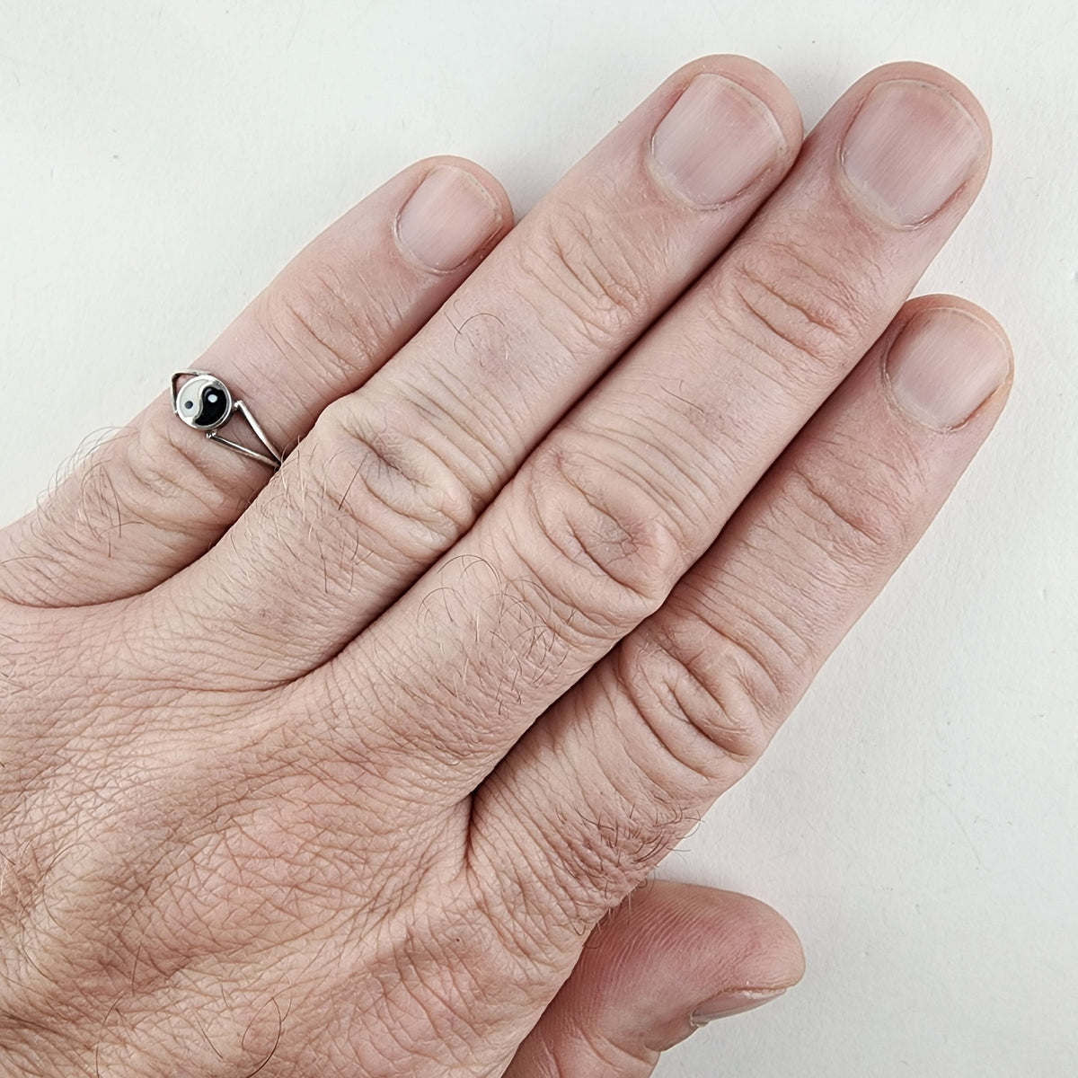 Yin Yang Enamel Vintage Ring Size 7 1/2 in Sterling Silver 925