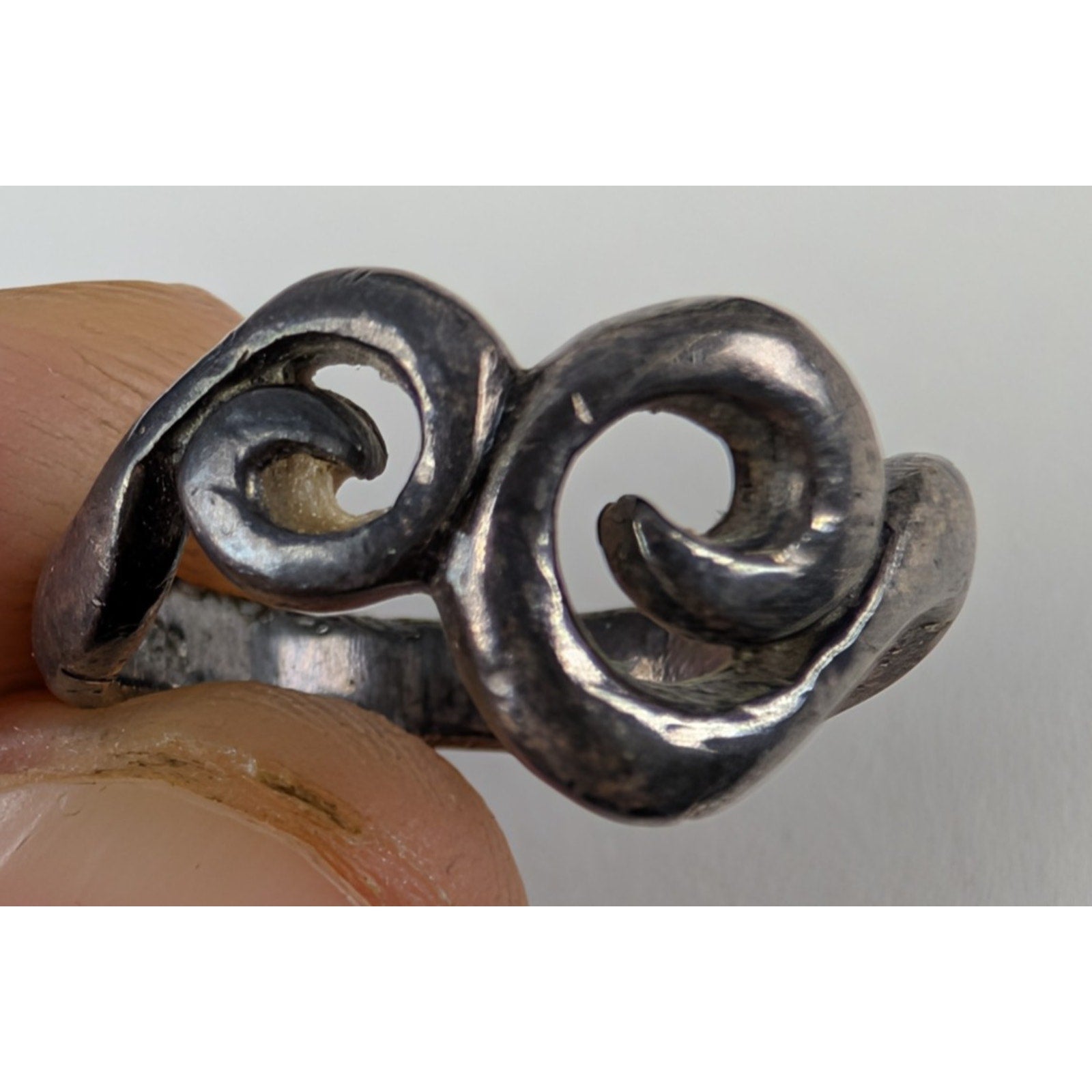Vintage Thai Scrollwork Sterling Silver 925 Ring Size 5 1/2