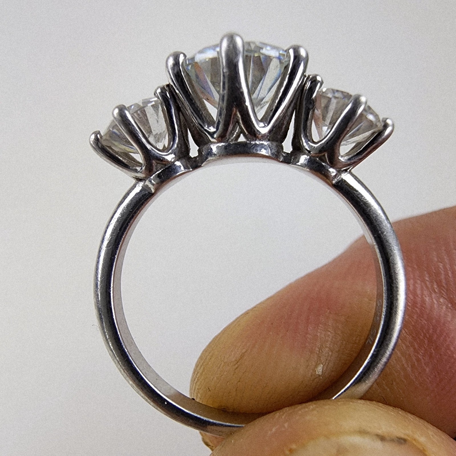 5ct Moissanite Graduated Three Stone Ring Size 9 Sterling Silver 925
