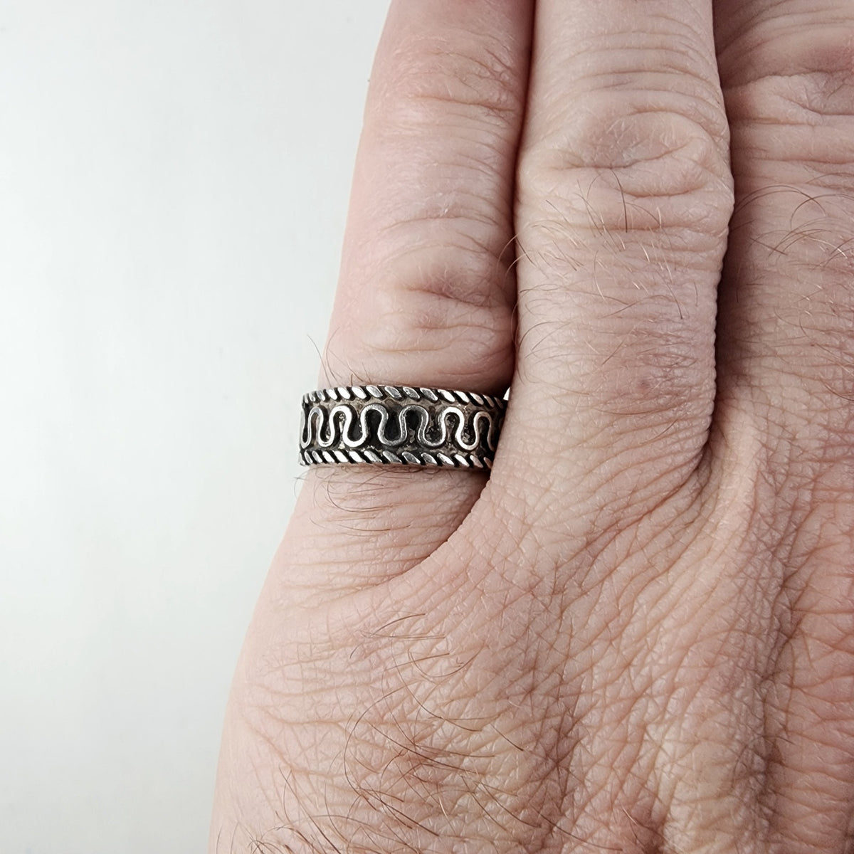 Vintage Mexico Wave Pattern Band Ring Size 8 1l4 in Sterling Silver 925