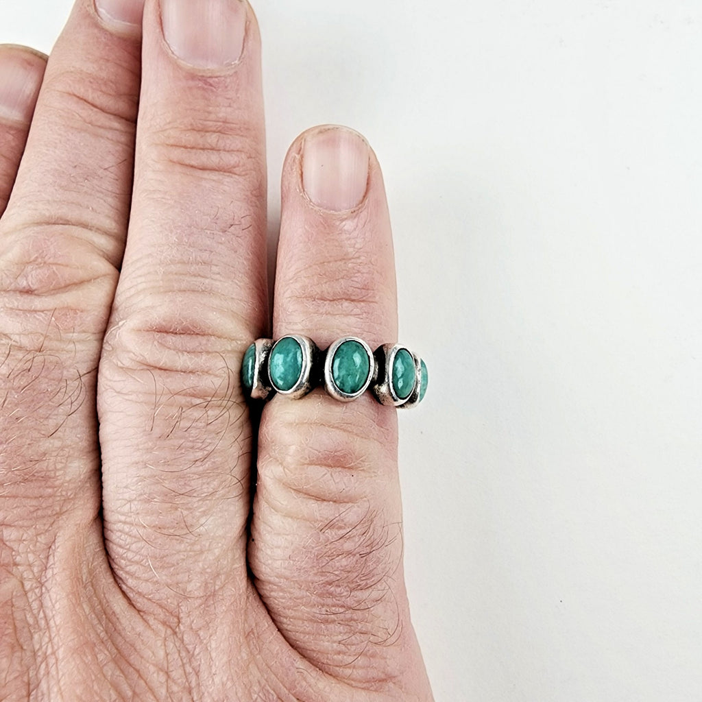 Turquoise Cabochon Infinity Band Ring Size 6 1/2 Sterling Silver 925 Vintage