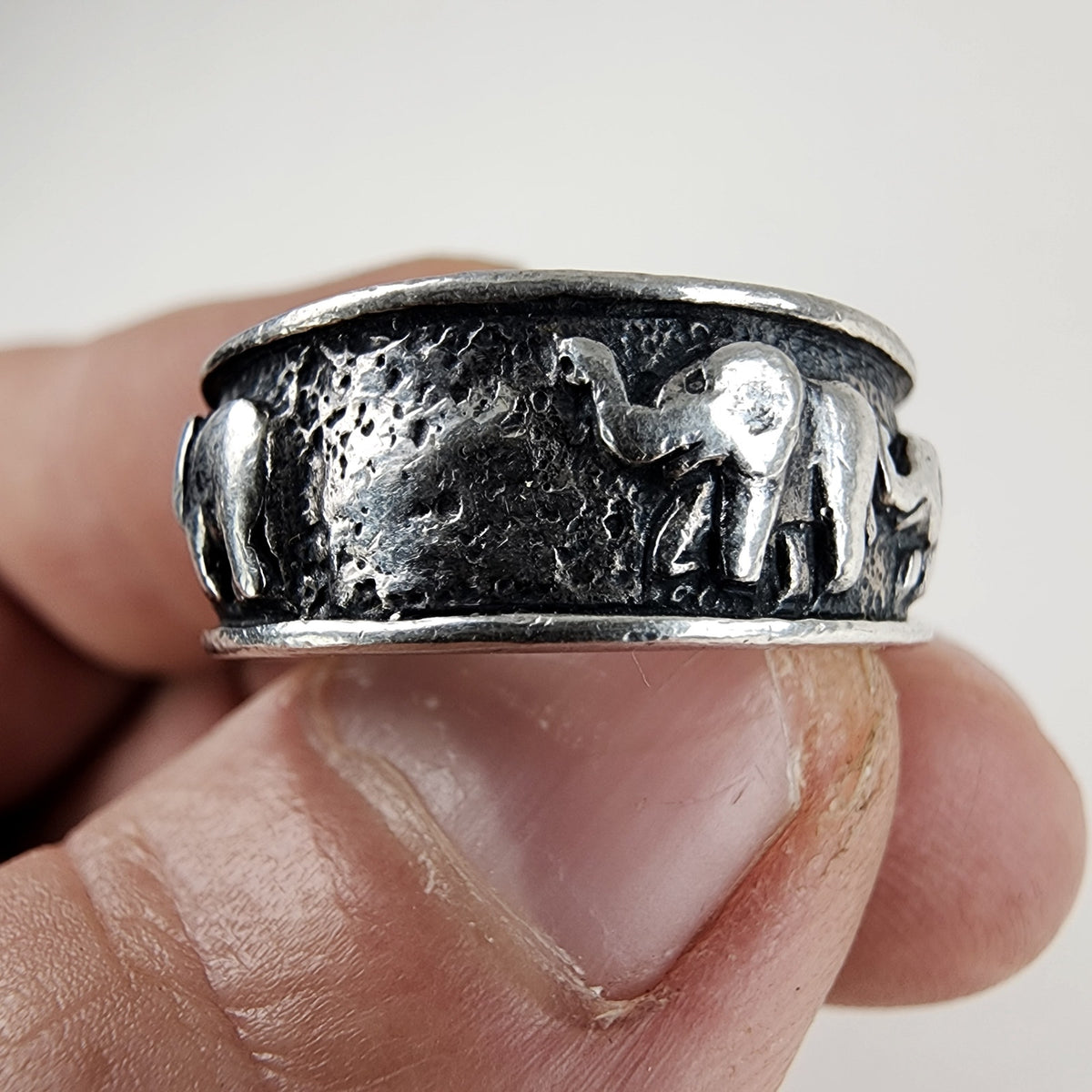 Ted Ott Elephant Eternity Band Ring Size 8 1/4 in Sterling Silver 925