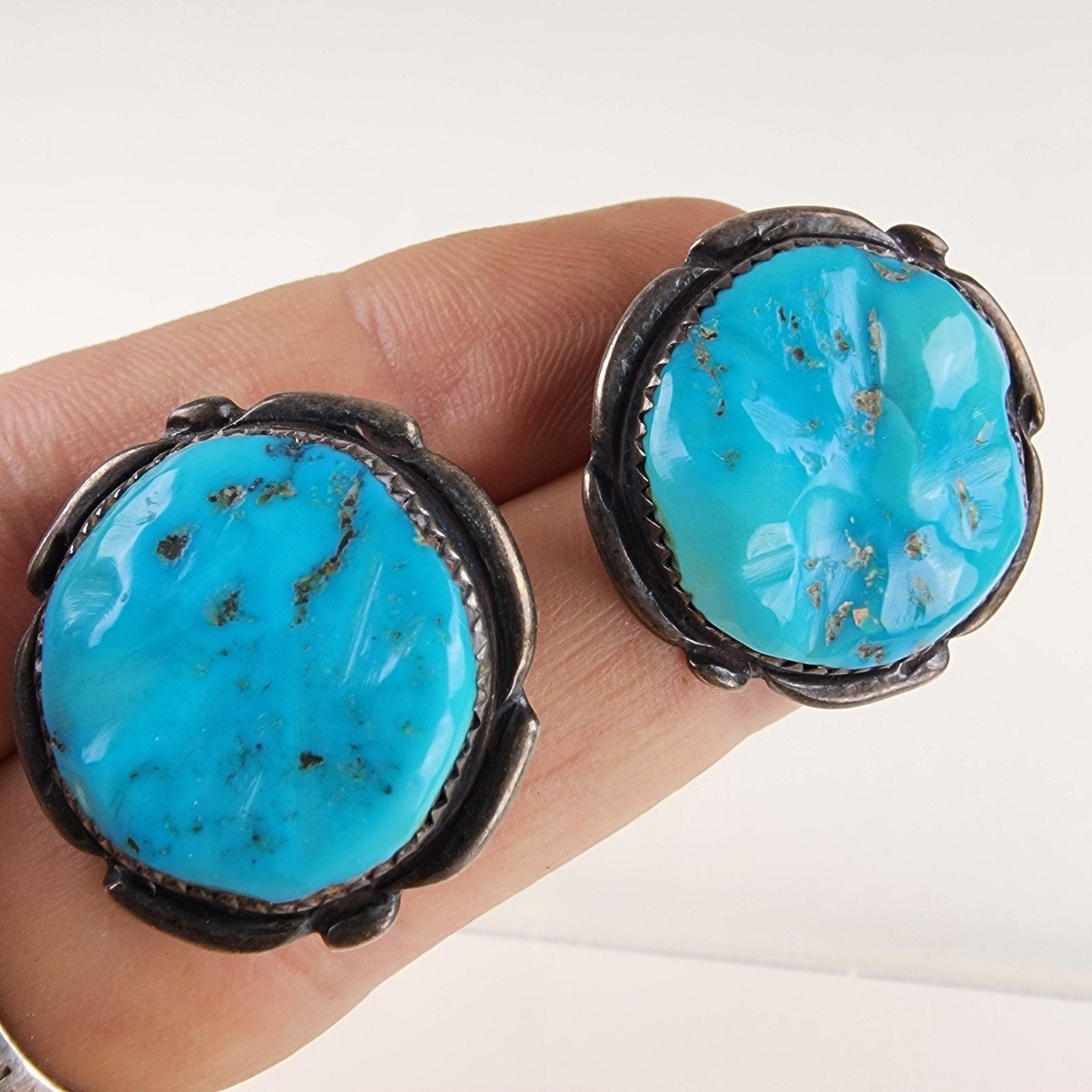 Zuni Kingman Turquoise Earrings Sterling Silver 925 Vintage Signed Alvarez