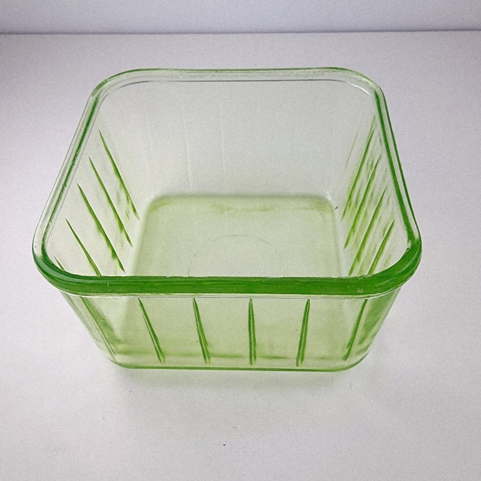 4" Anchor Hocking UV Uranium Ribbed Square Glass Container