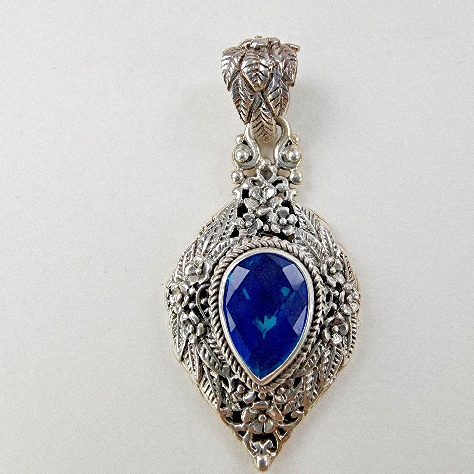 Sarda Caribbean Quartz Pariba Blue Pendant Sterling Silver 925 Vintage Bali