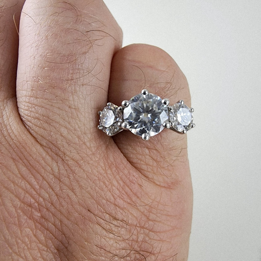 5ct Moissanite Graduated Three Stone Ring Size 9 Sterling Silver 925