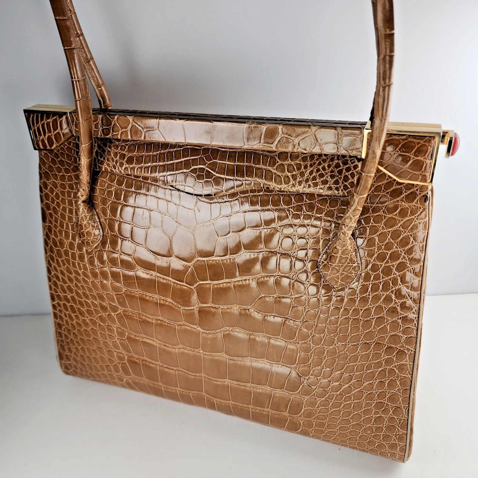 Vintage Judith Leiber Alligator Crocodile Purse Handbag Handled Day Bag Tan