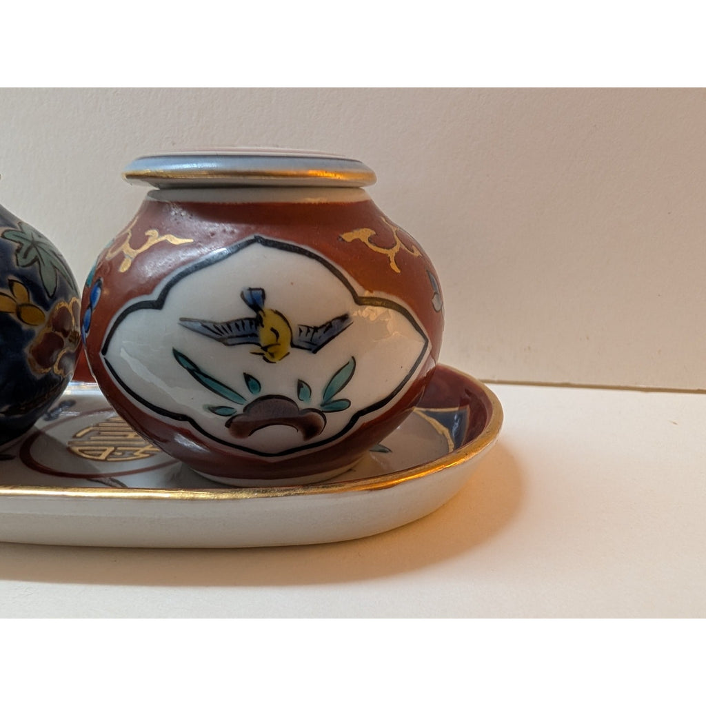 Japanese IMARI Hand Painted Porcelain Salt & Pepper Condiment Jars and Tray