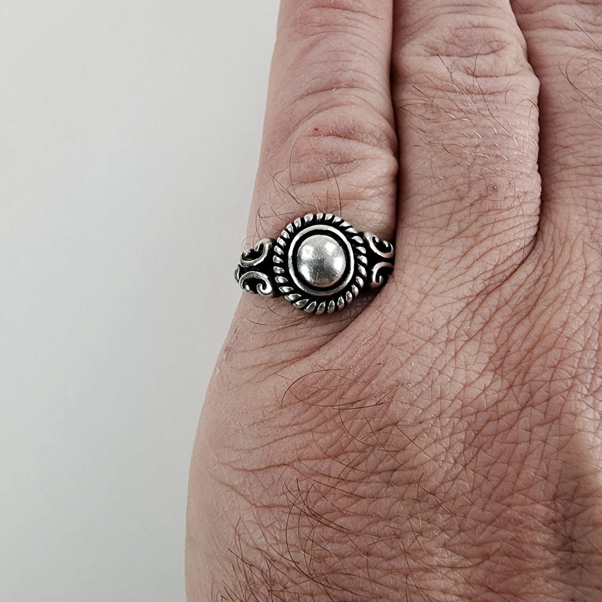 Vintage Brighton Raised Dome Ring Size 9 in Sterling Silver 925