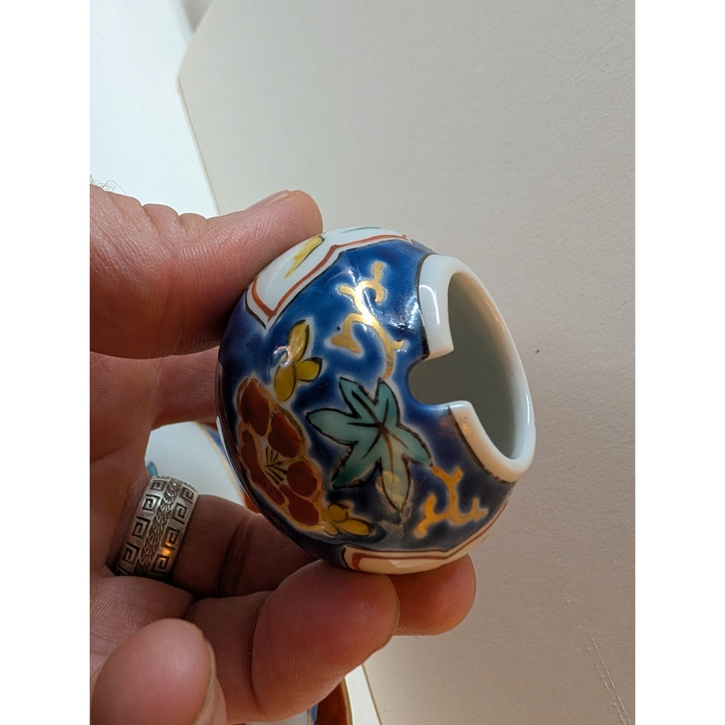Japanese IMARI Hand Painted Porcelain Salt & Pepper Condiment Jars and Tray
