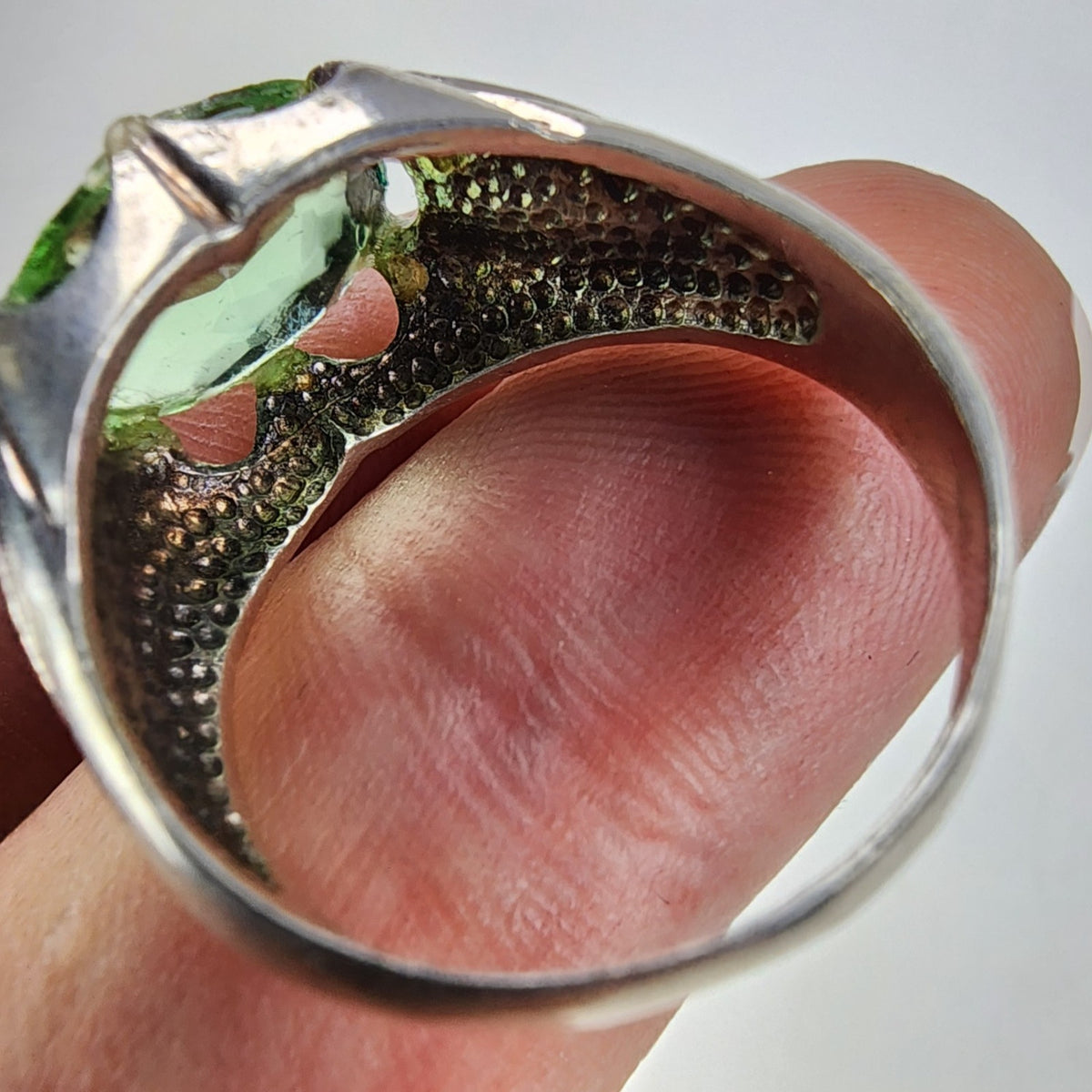 Prong Set Green Stone Ring Size 11 1/2 Sterling Silver 925 Vintage