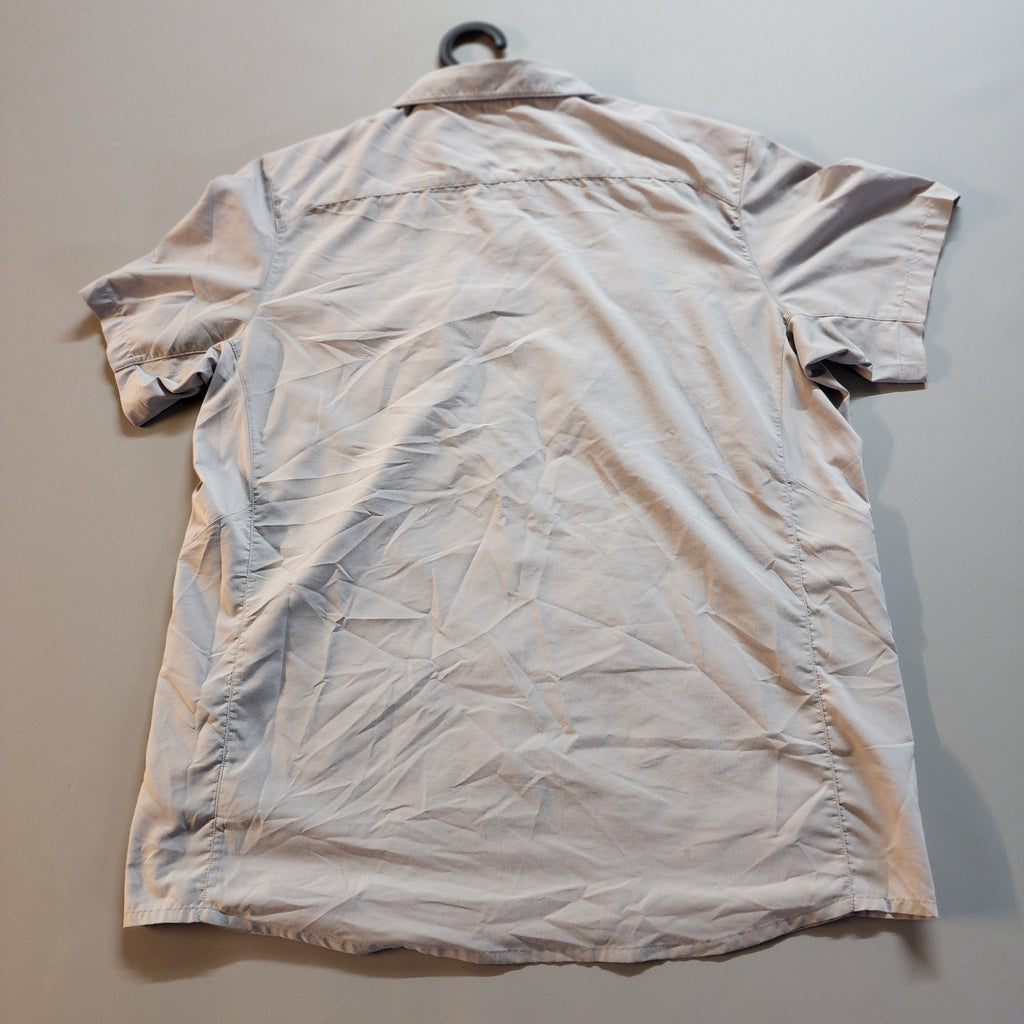 Mountain Hardware Large Gray Button Down Outdoor Shirt Mens Active Wear