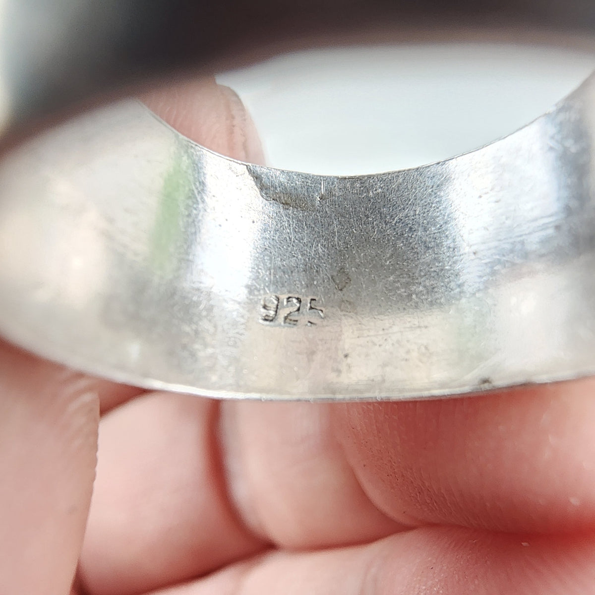 Vintage Hand Hammered Ring Size 5 1/2 in Sterling Silver 925