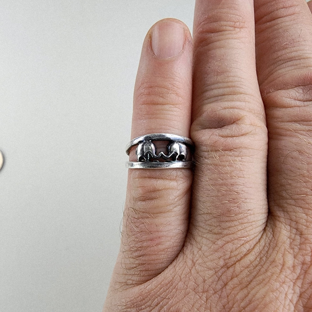 Elephant Pair Ring Size 7 Sterling Silver 925 Merging Band Vintage