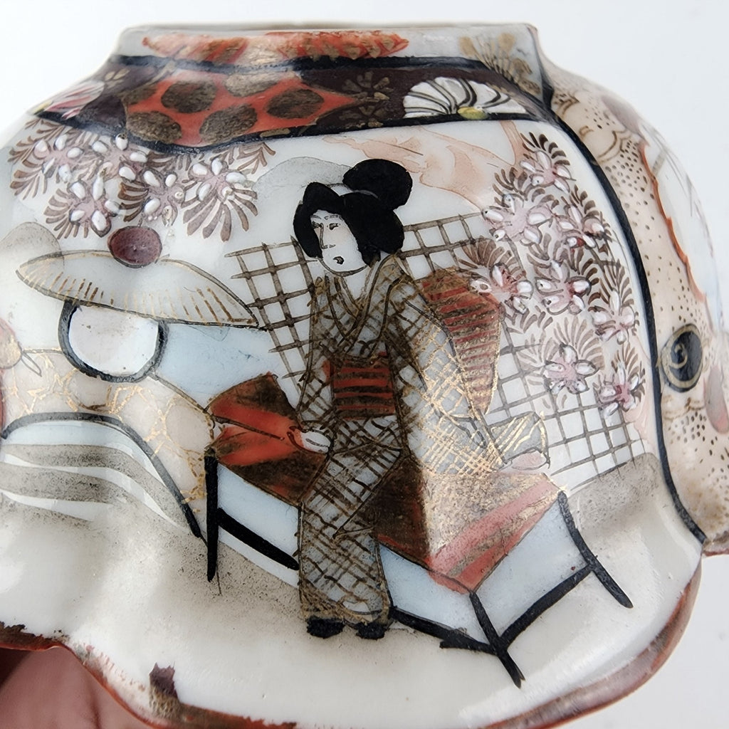 Meiji Period Japanese Imari Porcelain Hair Jar Receptacle Vintage