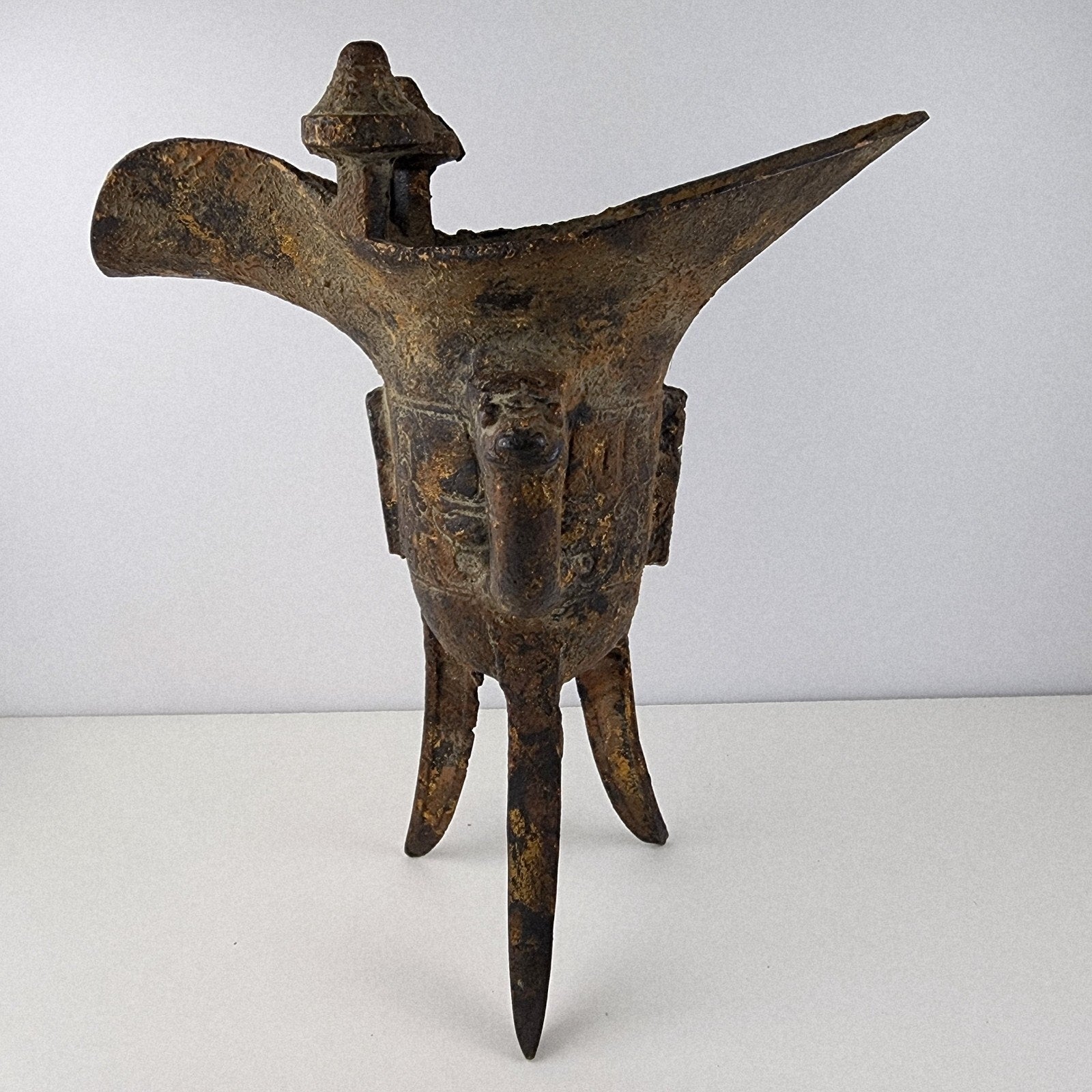 Chinese Bronze Jue Gilt Splashed Archaistic Tripod Wine Vessel Replica