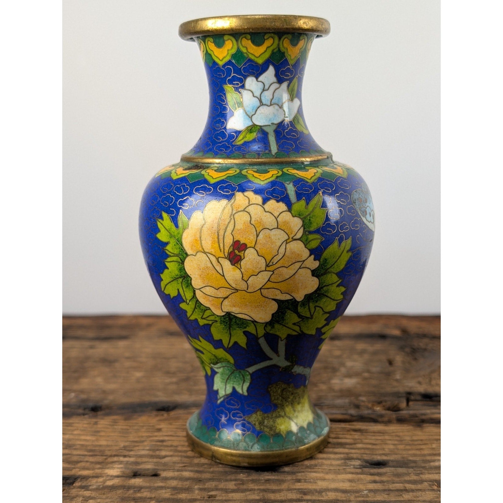 Vintage Chinese Cloisonne Vase 6" with Floral Decoration