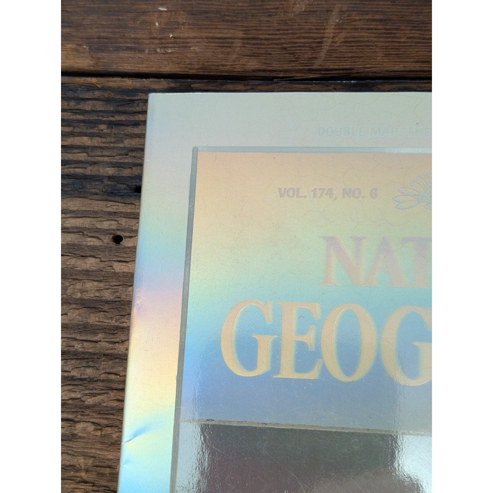 Vintage National Geographic Magazine Dec 1988 Holographic Cover