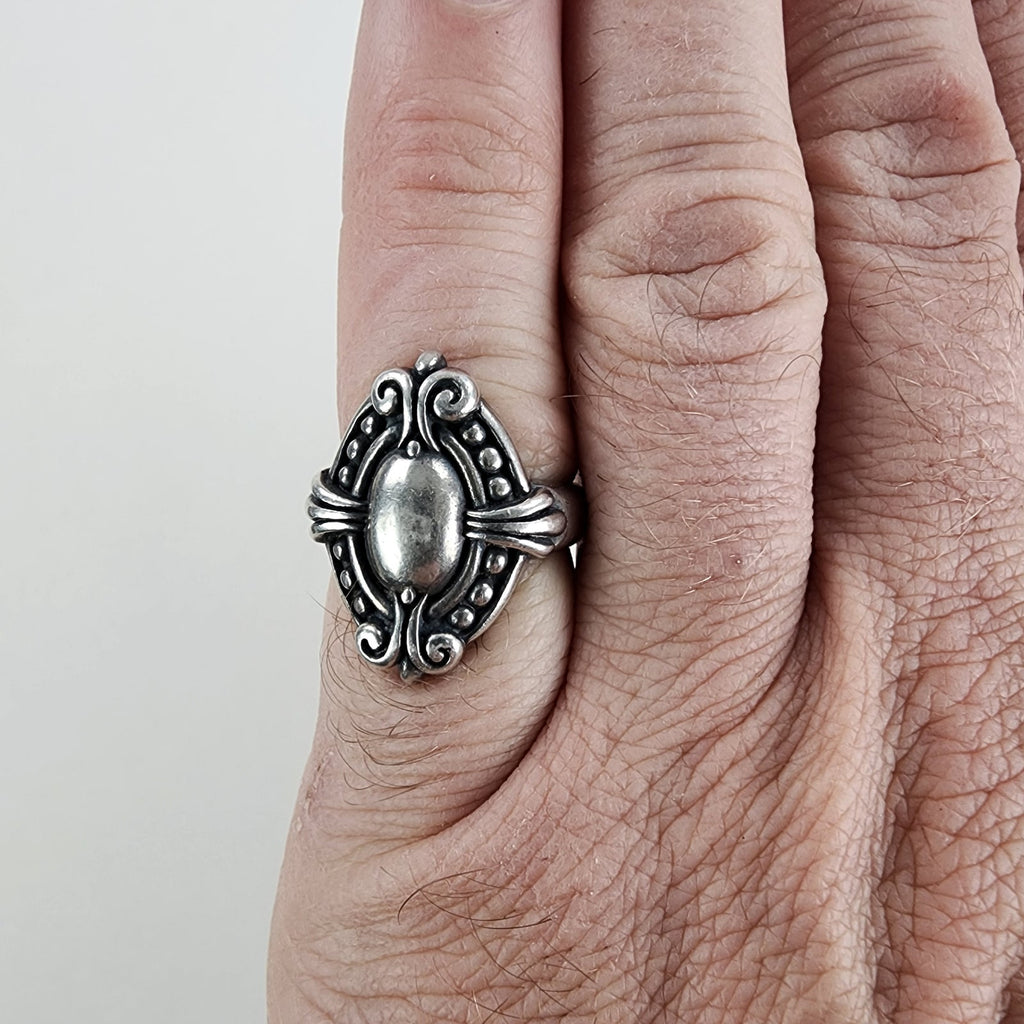 Vintage Brighton Sayan Oval Shield Ring Size 7 in Sterling Silver 925