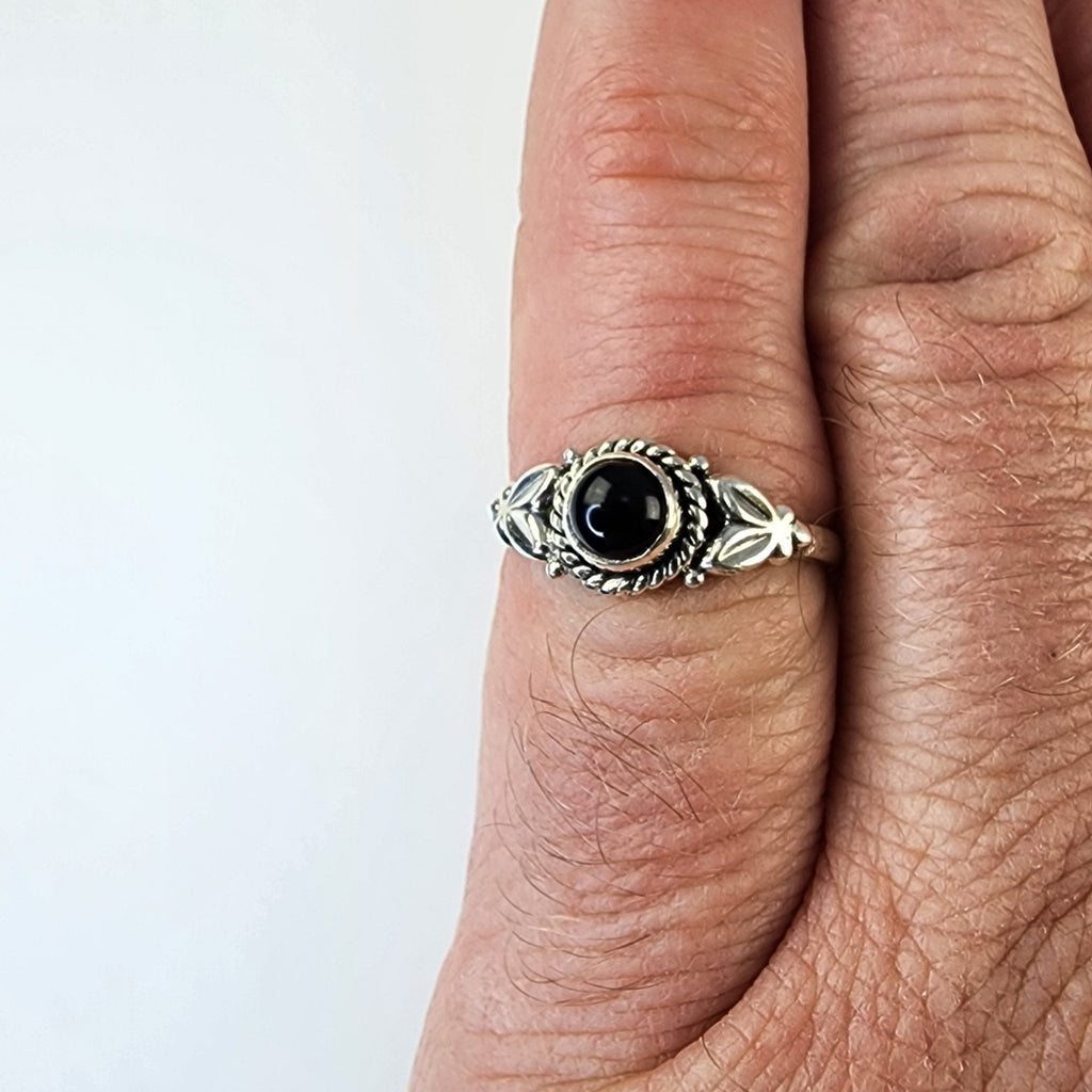 Sterling Silver 925 Black Onyx Southwestern Ring Size 7 1/2 New