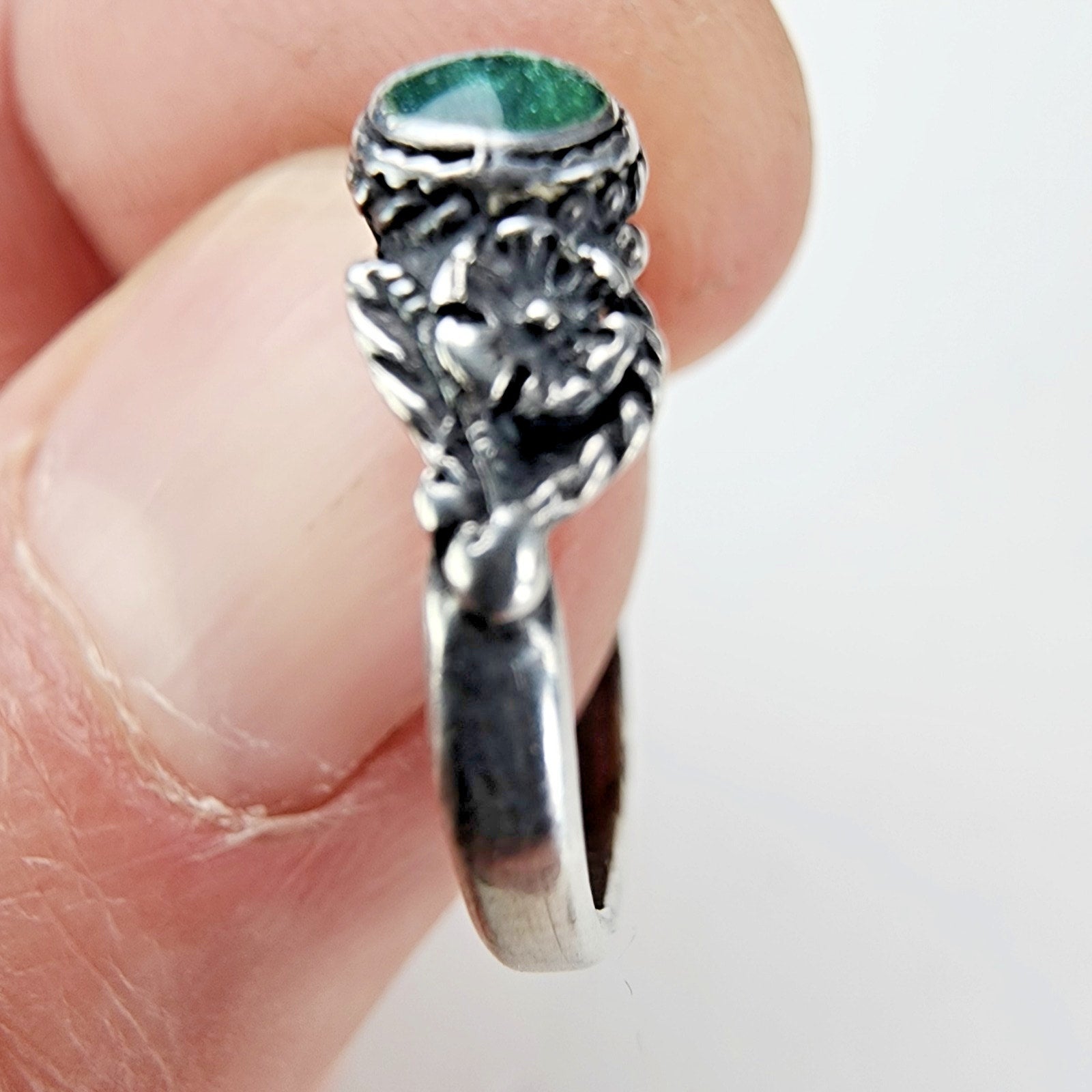 Bali Green Sparkle Enamel Floral Ring Size 7 1/4 Sterling Silver 925 Vintage