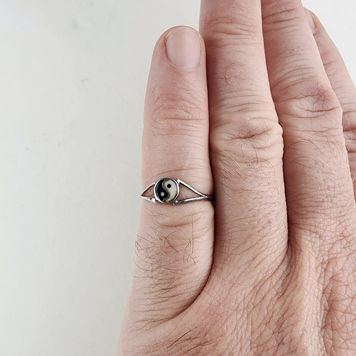 Vintage Yin Yang Enamel Ring Size 6 1/2 in Sterling Silver 925