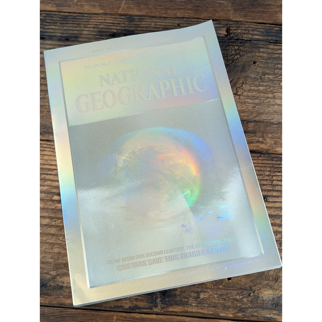 Vintage National Geographic Magazine Dec 1988 Holographic Cover