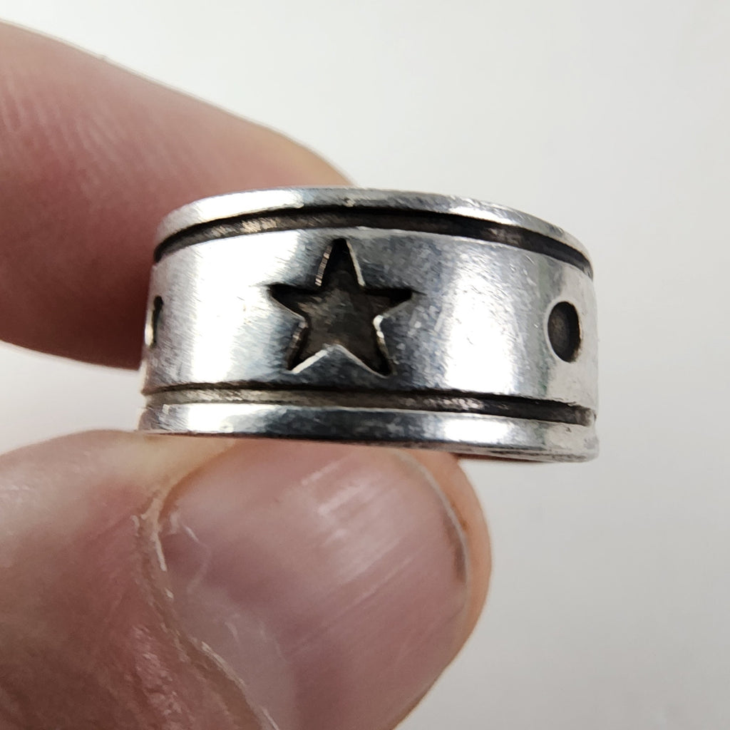 Vintage Star Band Ring Size 7 1/2 in Sterling Silver 925