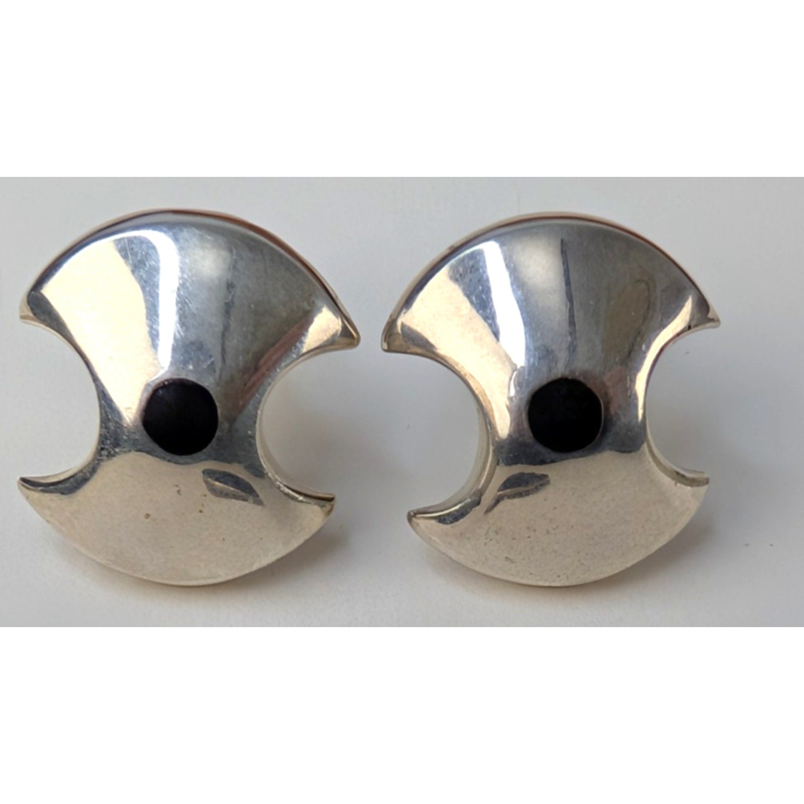 Modernist Scalloped Mexico  Sterling Silver 925 Clip On Earrings 13g