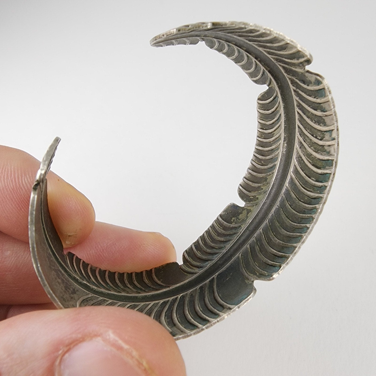 7 1/2" Feather Silver Plated Cuff Bracelet Vintage