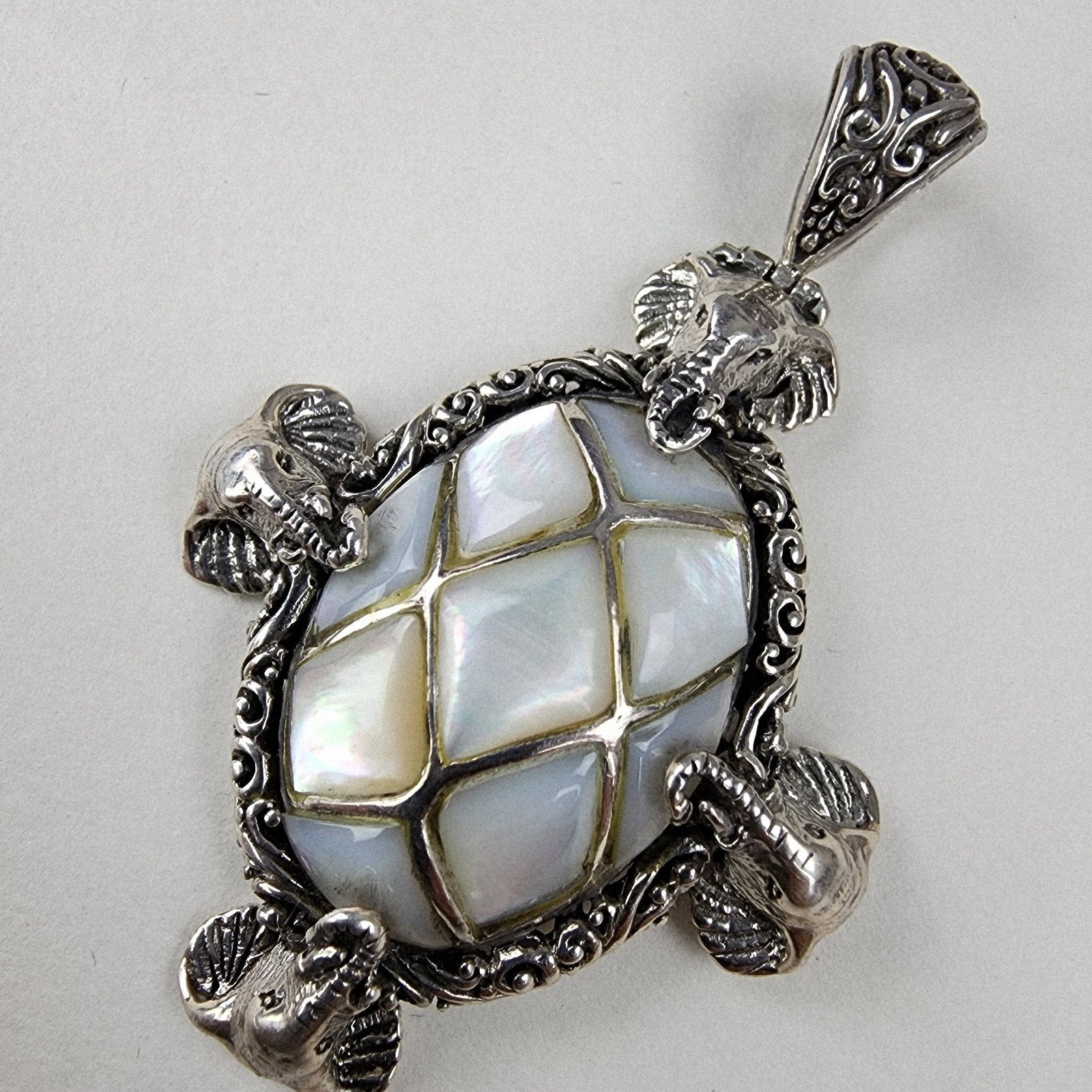 Sarda Mother of Pearl Elephant Designer Pendant Sterling Silver 925 Vintage Bali