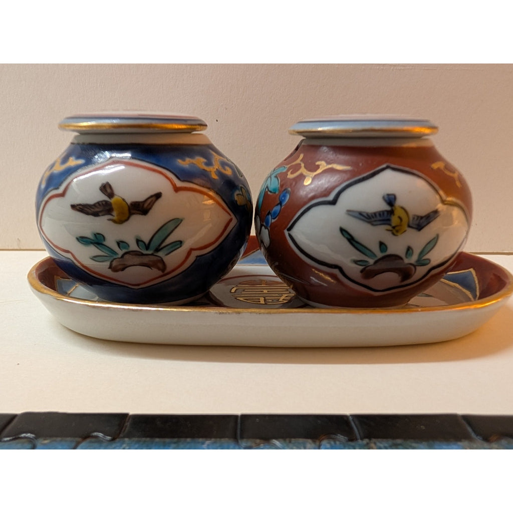 Japanese IMARI Hand Painted Porcelain Salt & Pepper Condiment Jars and Tray