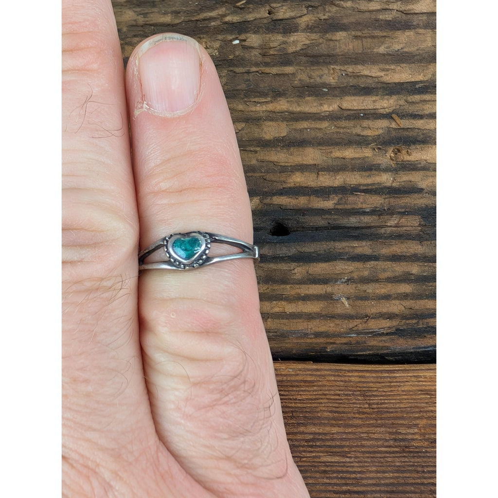 Vintage Green Sparkle Enamel Heart Sterling Silver 925 Ring Size 6