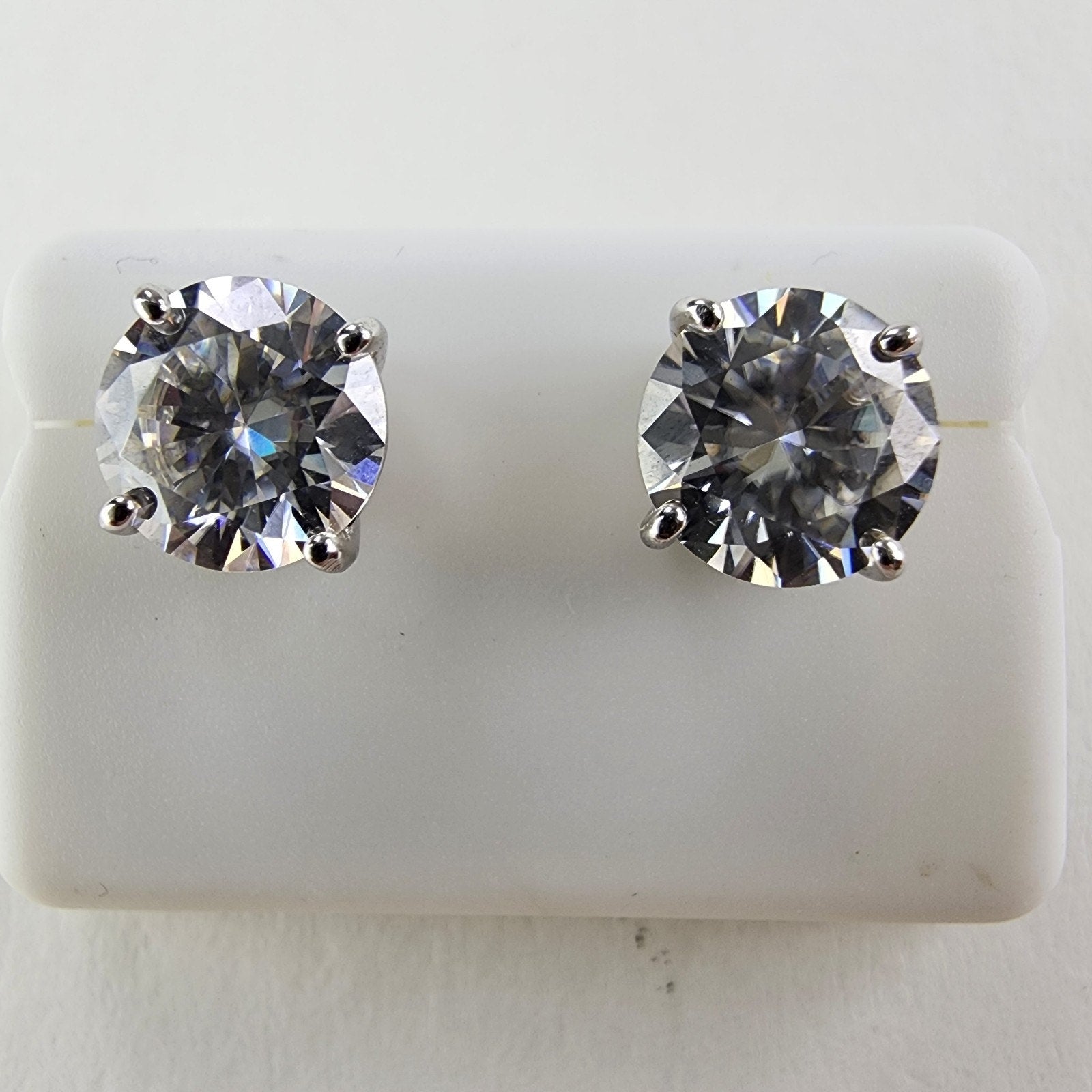 4.0ctw Round Cut Moissanite Stud Earrings Sterling Silver 925 VVS1 D Color