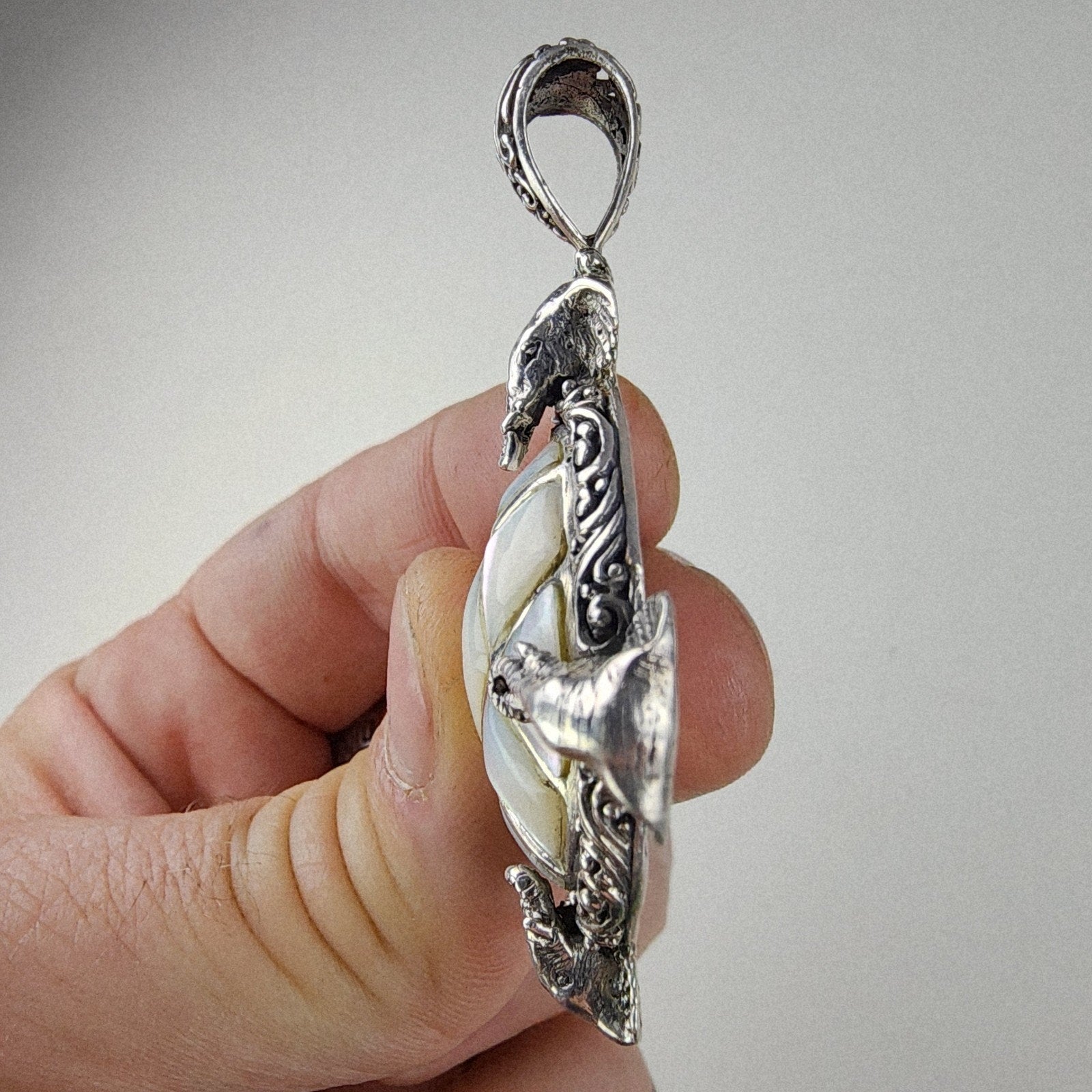 Sarda Mother of Pearl Elephant Designer Pendant Sterling Silver 925 Vintage Bali