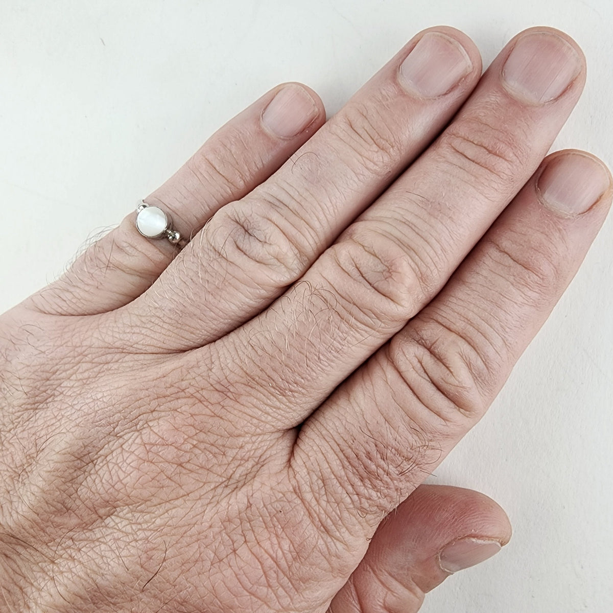 White Cats Eye Cabochon Vintage Ring Size 6 3/4 in Sterling Silver 925