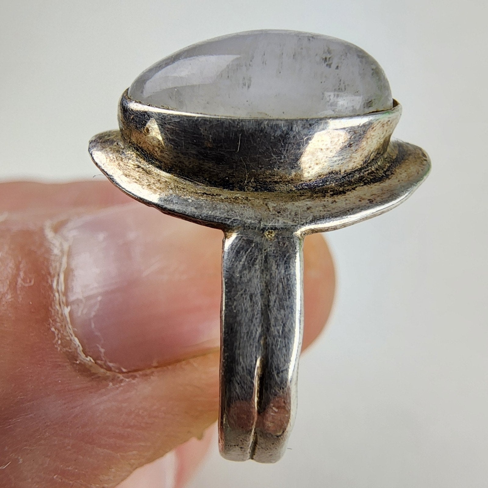 Modernist Rainbow Moonstone Cabochon Ring Size 8 Sterling Silver 925 Vintage
