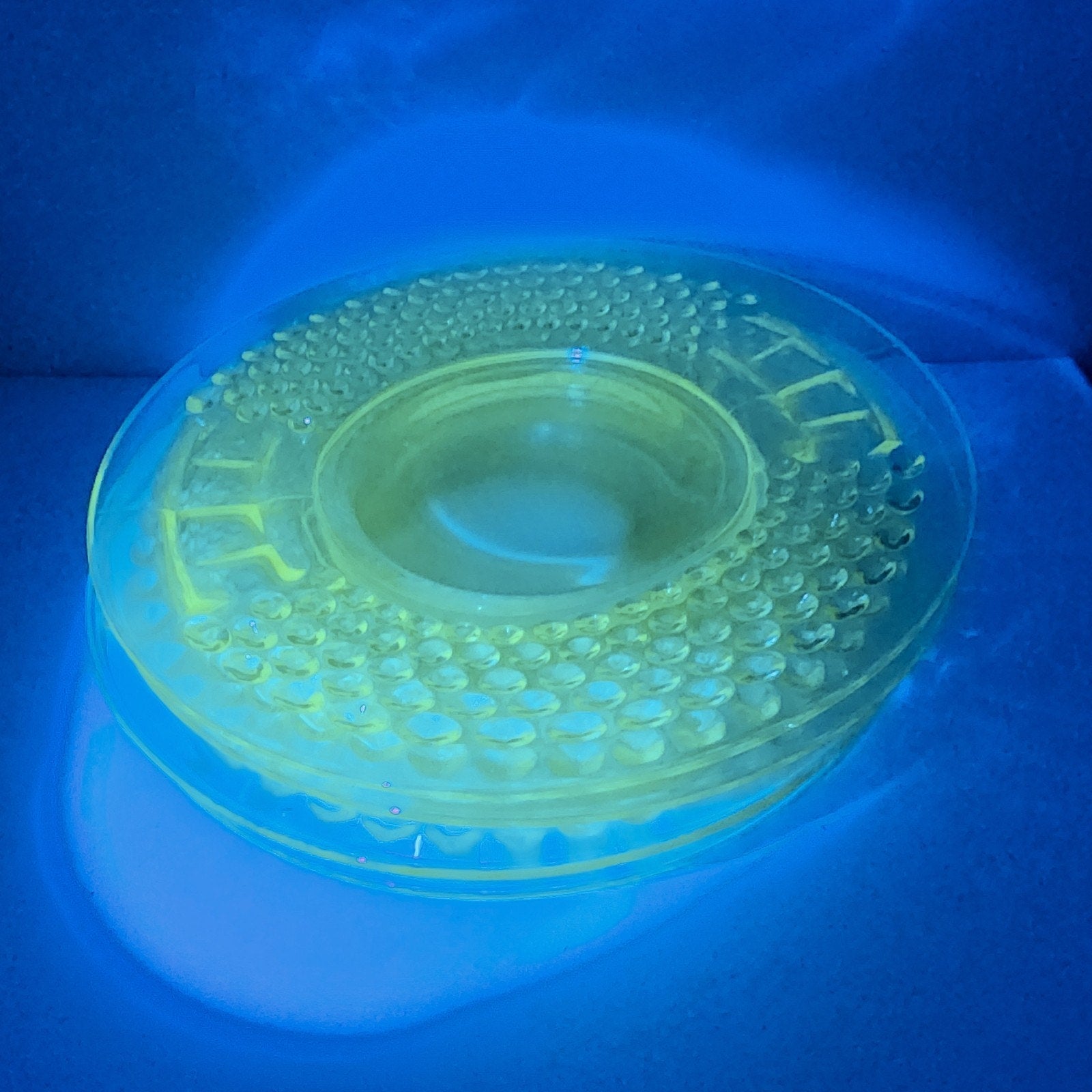 8" UV Uranium Green Glow Glass Plate by American Pioneer Set of 4