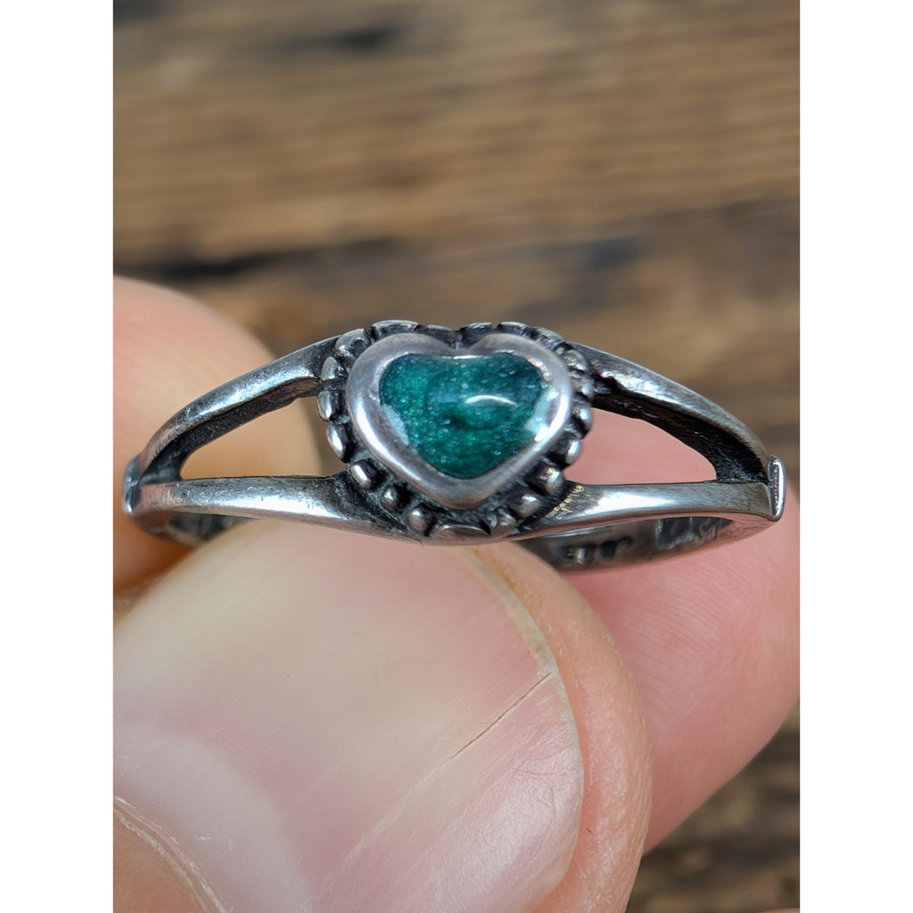 Vintage Green Sparkle Enamel Heart Sterling Silver 925 Ring Size 6