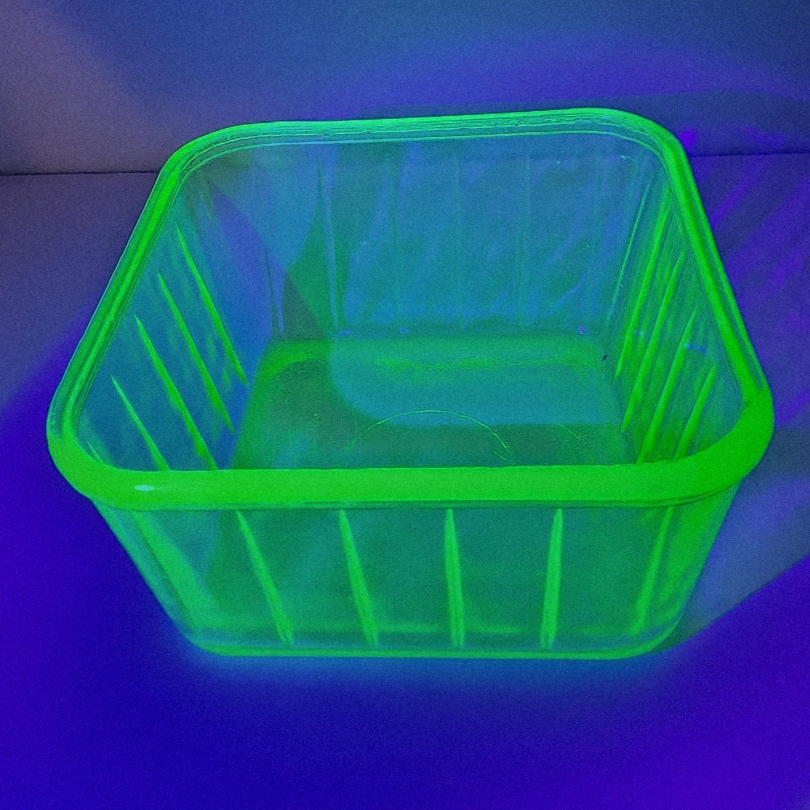 4" Anchor Hocking UV Uranium Ribbed Square Glass Container