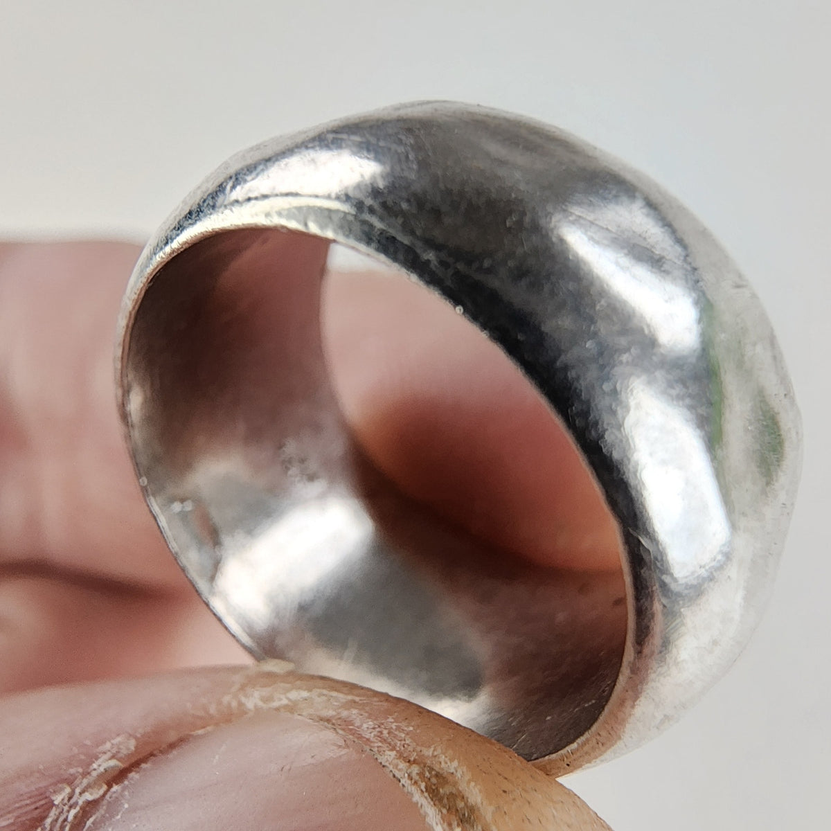 Vintage Hand Hammered Ring Size 5 1/2 in Sterling Silver 925