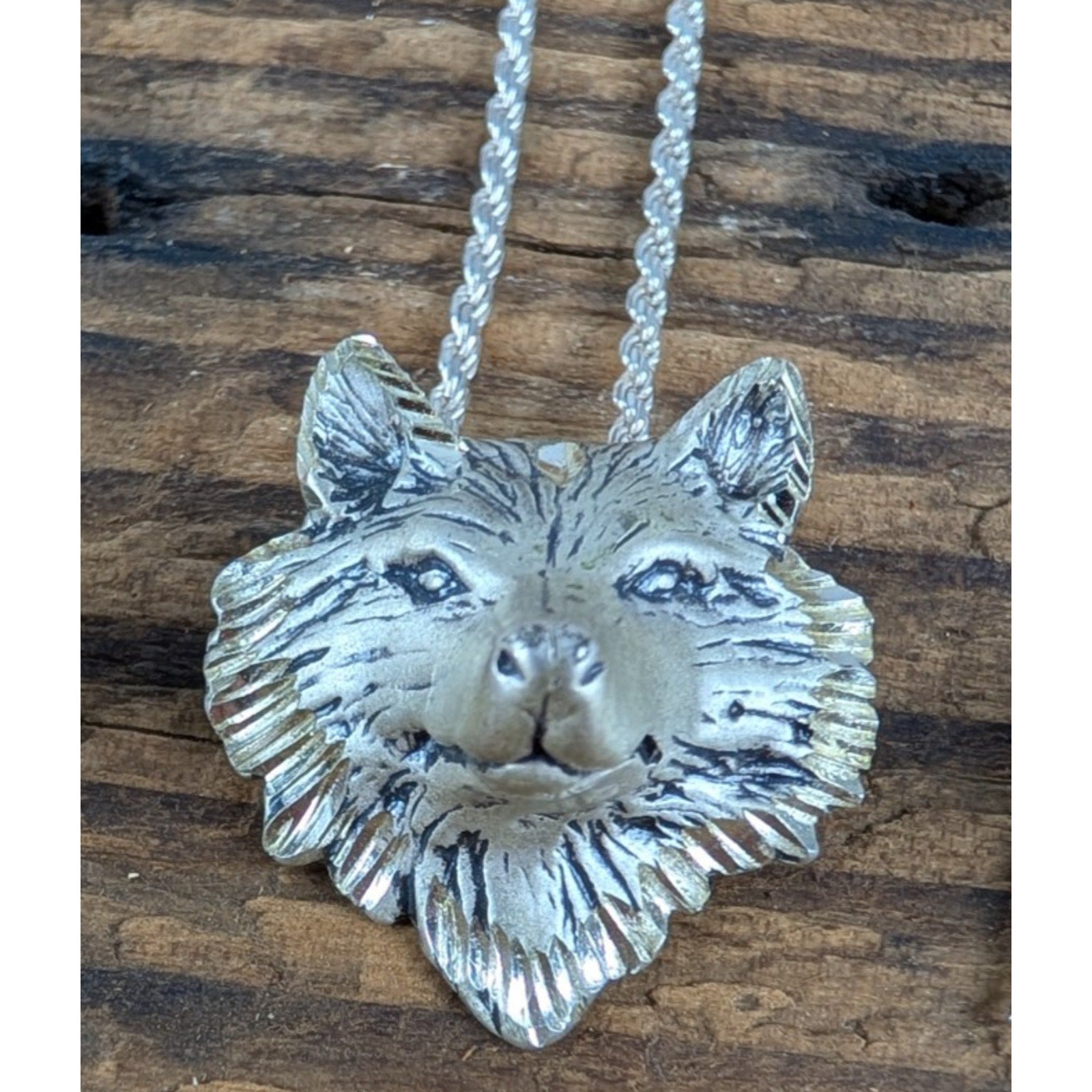 Silverclouds Wolf Sterling Silver 925 Pendant with 16" Italian Rope Chain