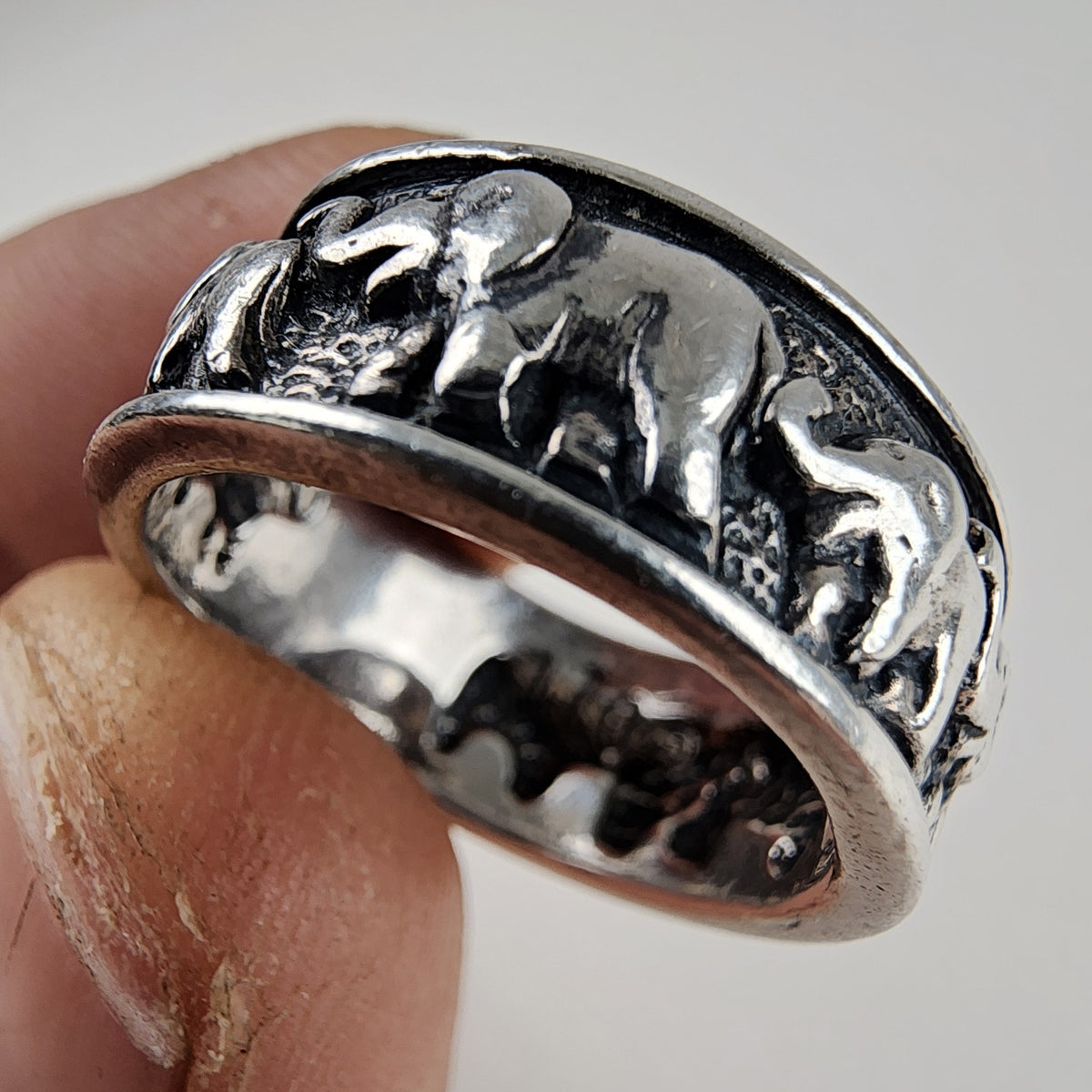 Ted Ott Elephant Eternity Band Ring Size 8 1/4 in Sterling Silver 925