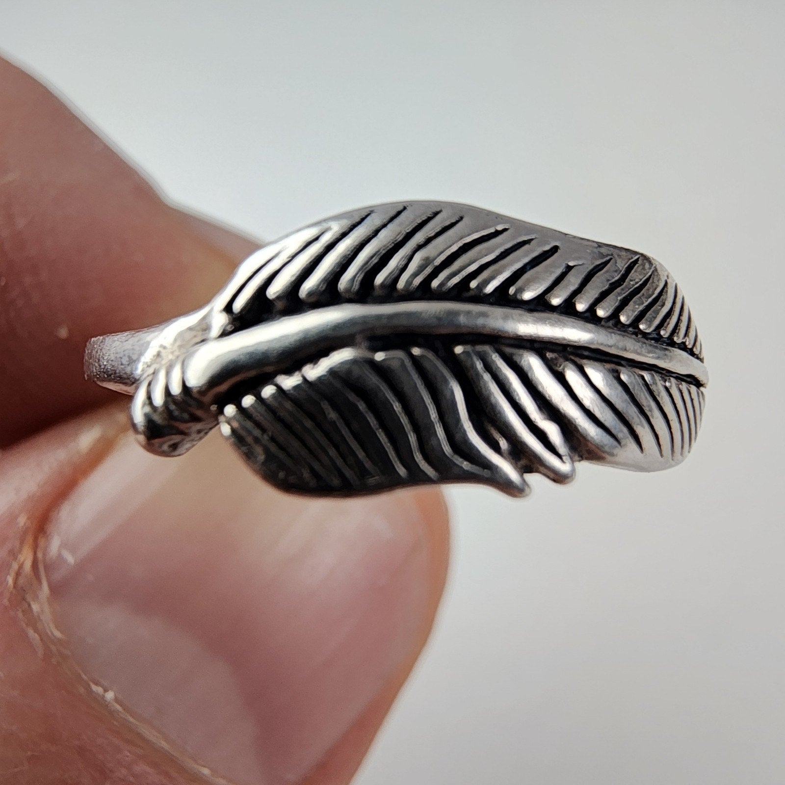Feather Band Ring Size 7 3/4 Sterling Silver 925 Vintage