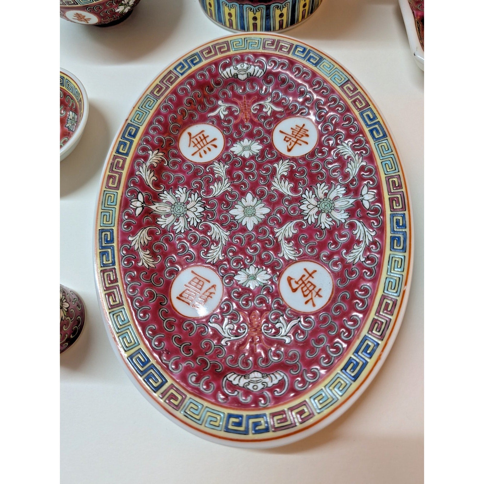 Chinese Famille Rose Mun Shou Porcelain Longevity 7 Piece Vanity Set MCM