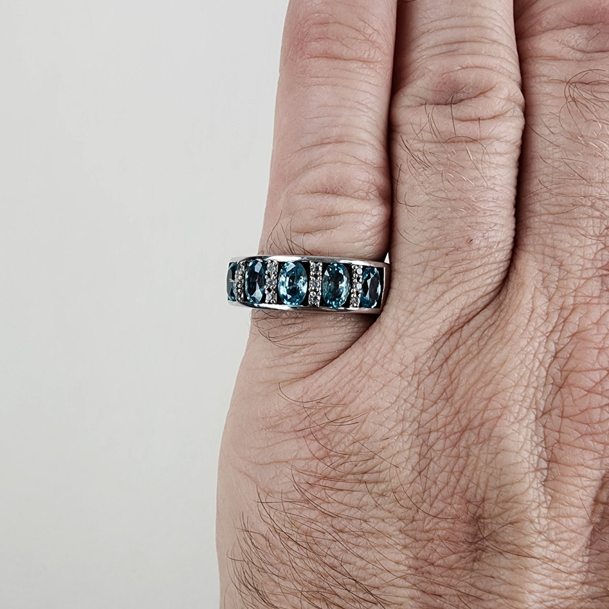 Swiss Blue Topaz Five Stone Ring Size 9 in Sterling Silver 925